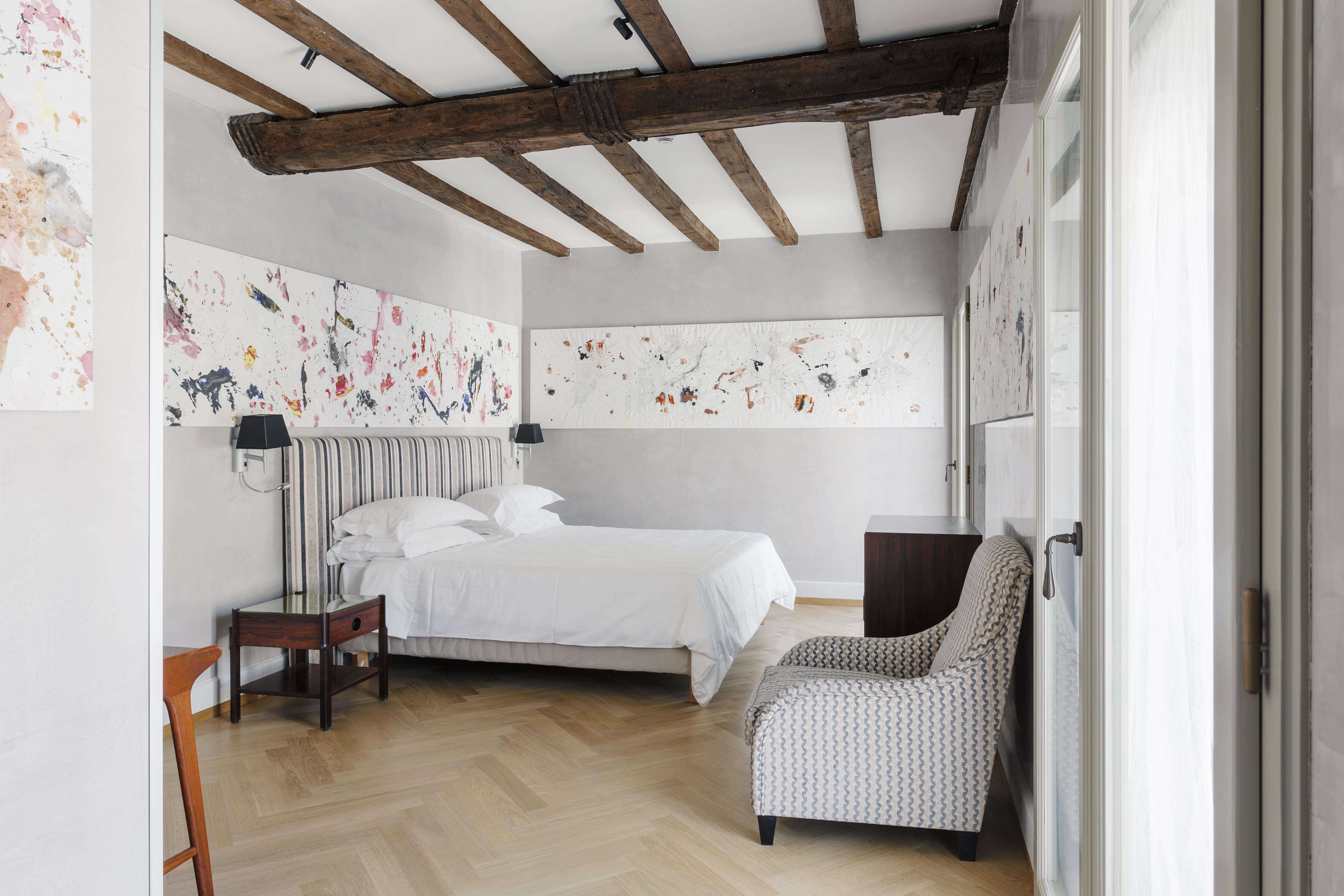 Hotel Galleria Vik 5*